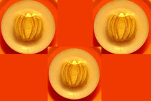 Load image into Gallery viewer, Pumpkin King Wax Melt (Pumpkin Spice Scent) Soy Wax in a 45g Pot or 20g Skulls or Pumpkins.