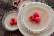 Load image into Gallery viewer, Sweetie Pie Wax Melt (Berry Scent)