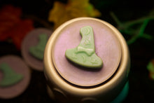 Load image into Gallery viewer, Witches Hat Wax and Ghost wax melter Bundle (Caramel Bakery Scent)