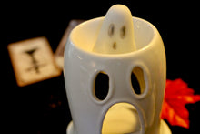 Load image into Gallery viewer, 3 Grim Grinning 3D Ghost Wax Melts (3 Different scents) 35g each