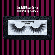 Load image into Gallery viewer, Morticia Eyelashes