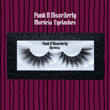 Load image into Gallery viewer, Morticia Eyelashes