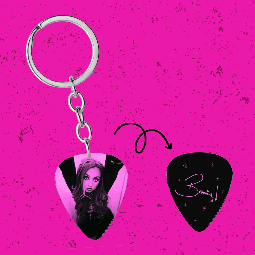 Bronnie guitar pic keychain #3