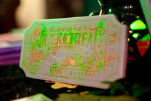 Load image into Gallery viewer, Your Halloween Invite Wax Melt Snapbar (Rhubarb &amp; Custard Scent)
