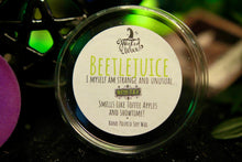 Load image into Gallery viewer, Betelgeuse Wax Melt (Toffee Apple Scent)
