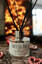 Load image into Gallery viewer, Sweetie Pie (Berry) Reed Diffuser
