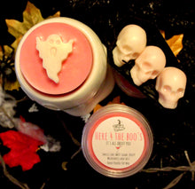 Load image into Gallery viewer, Here 4 the Boo&#39;s Wax Melt (Cherry Scent) Soy Wax in a 45g Pot or 20g Skulls.
