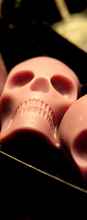 Load image into Gallery viewer, Aliens Exist Wax Melt (Inspired by a well known Alienated Perfume). Soy Wax Melt in a 45g Wax Melt Pot or 3D 20g Skull Wax Melts.
